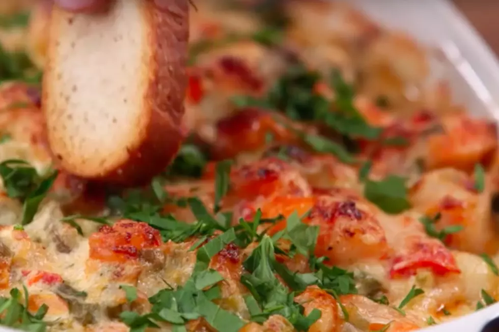 This Warm, Creamy Gumbo Dip Is What Your Tailgating Party Needs