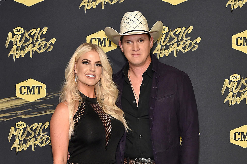 Jon Pardi Gets Engaged During Nashville Show