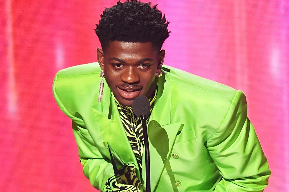 Lil Nas X, Billy Ray Cyrus Take Home Rap Favorite Song at AMAs