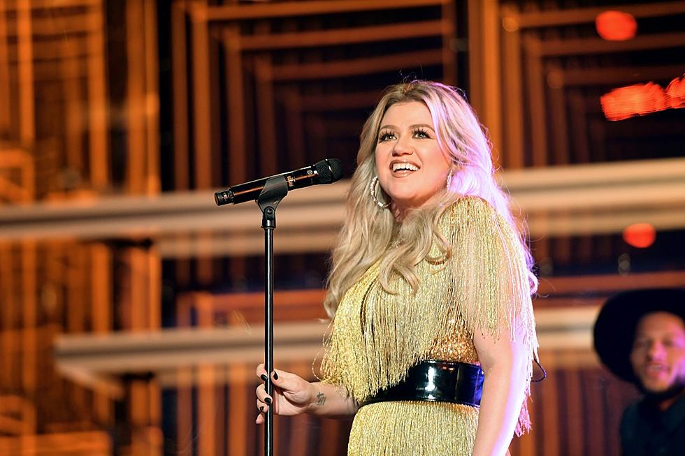 Watch Kelly Clarkson Cover Johnny Cash ‘Ring of Fire’