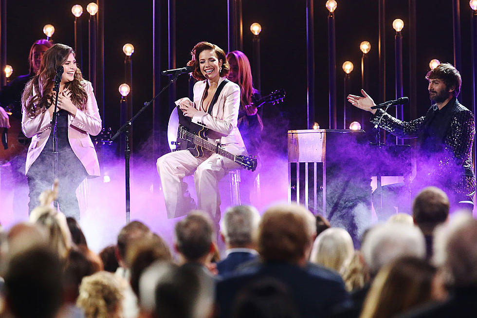 Lady Antebellum and Halsey Duet at the 2019 CMA Awards