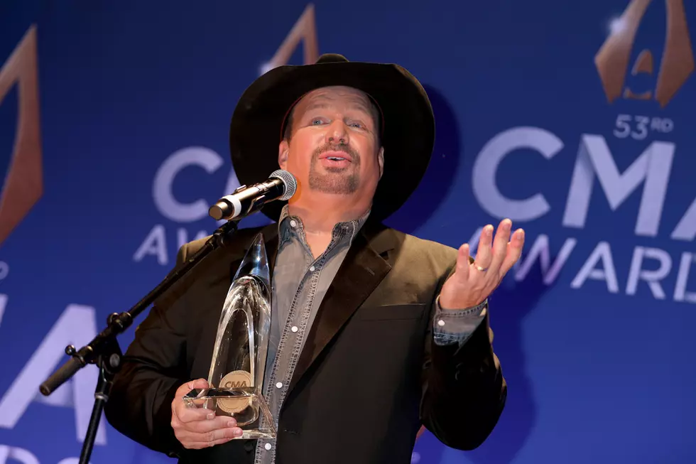 Garth Brooks Thought Carrie Underwood Would Win 2019 CMA Entertainer of the Year: ‘She Justly Deserved It’