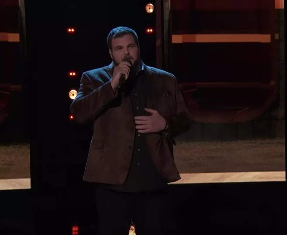 ‘The Voice': Team Kelly’s Jake Hoot Wins Night With Sweet ’70s Tune