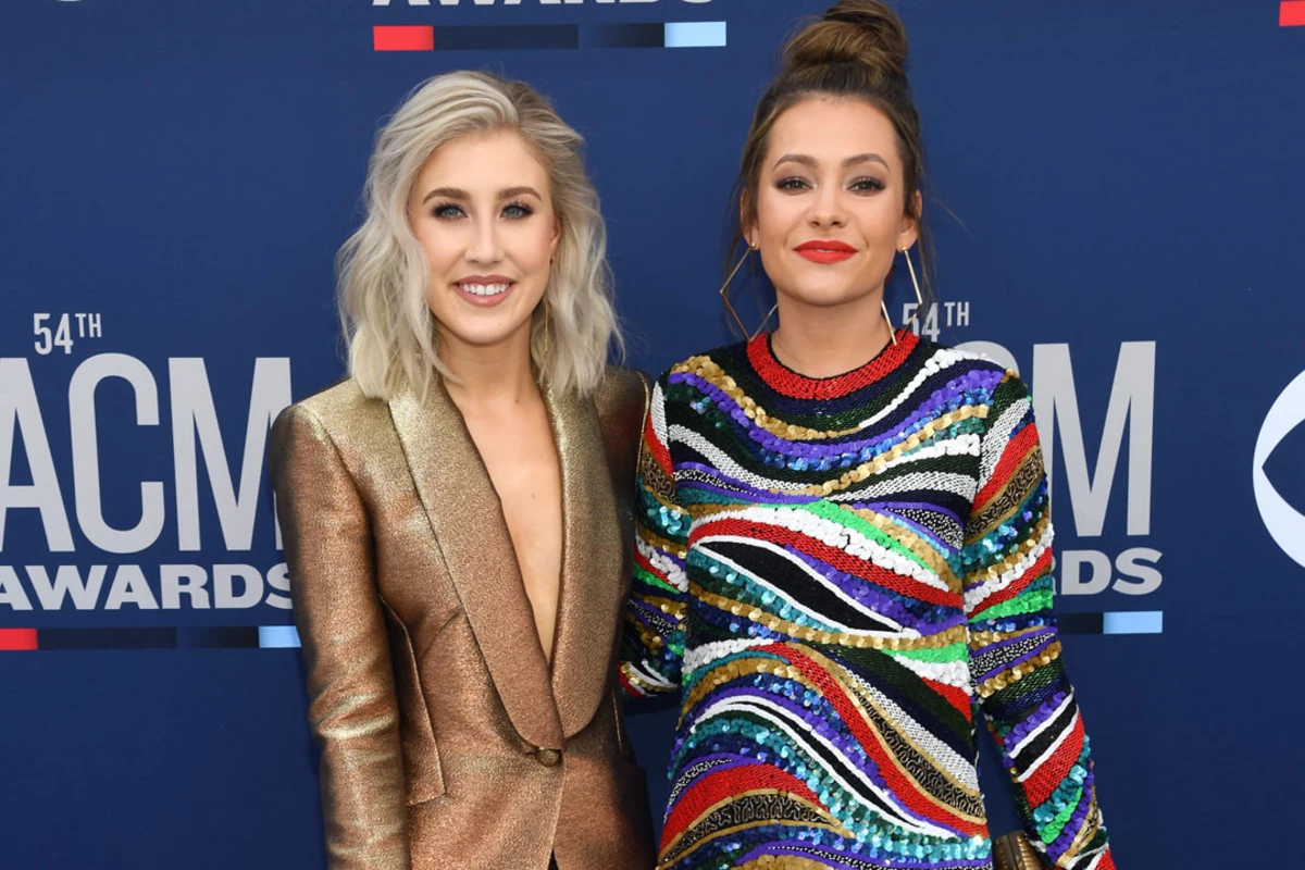 Hear Maddie & Tae's Serene 'Have Yourself a Merry Little Christmas' Cover