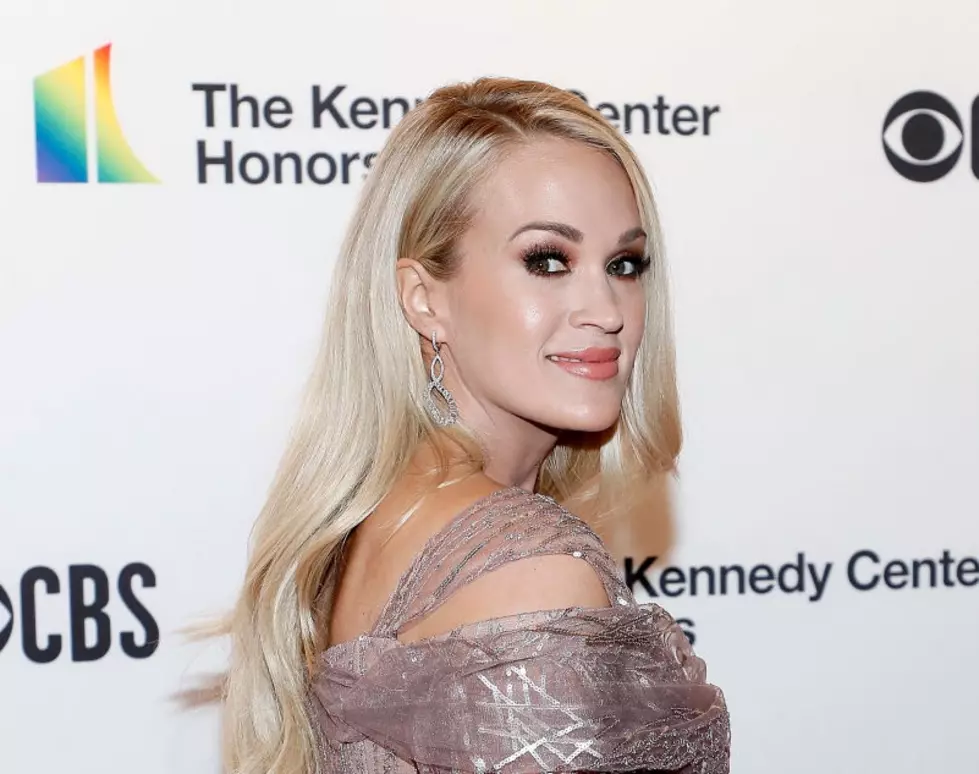 Carrie Underwood Tributes Linda Ronstadt at 2019 Kennedy Center Honors
