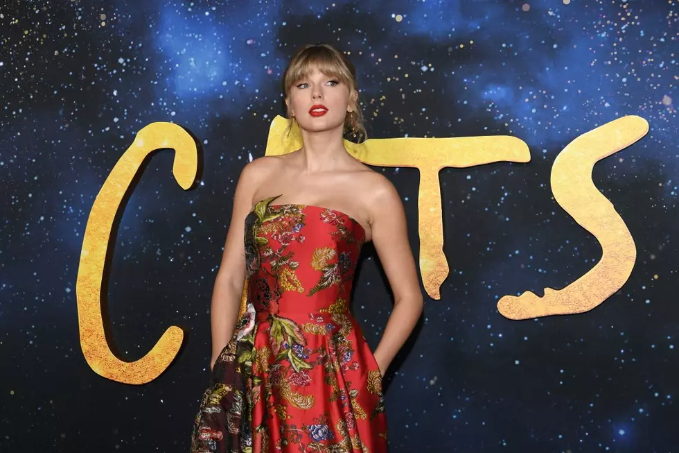 Taylor Swift Wows In Floral On Cats Premiere Red Carpet