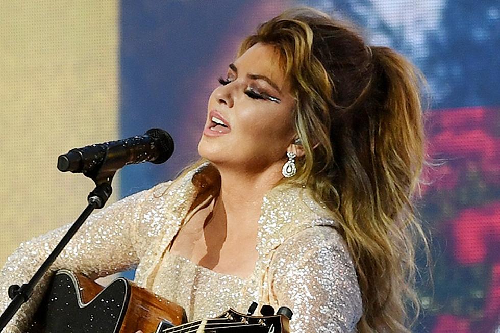 Shania Twain Kicks off Her &#8216;Let&#8217;s Go!&#8217; Las Vegas Residency in Style [Pictures]
