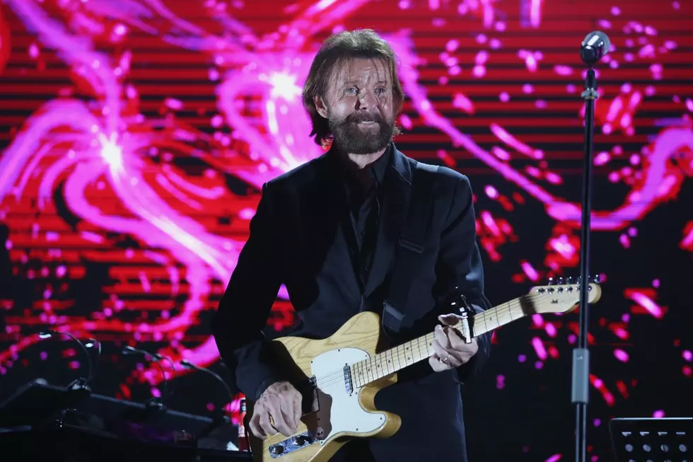 Even Ronnie Dunn Can’t Get His Daughter Out of a Speeding Ticket