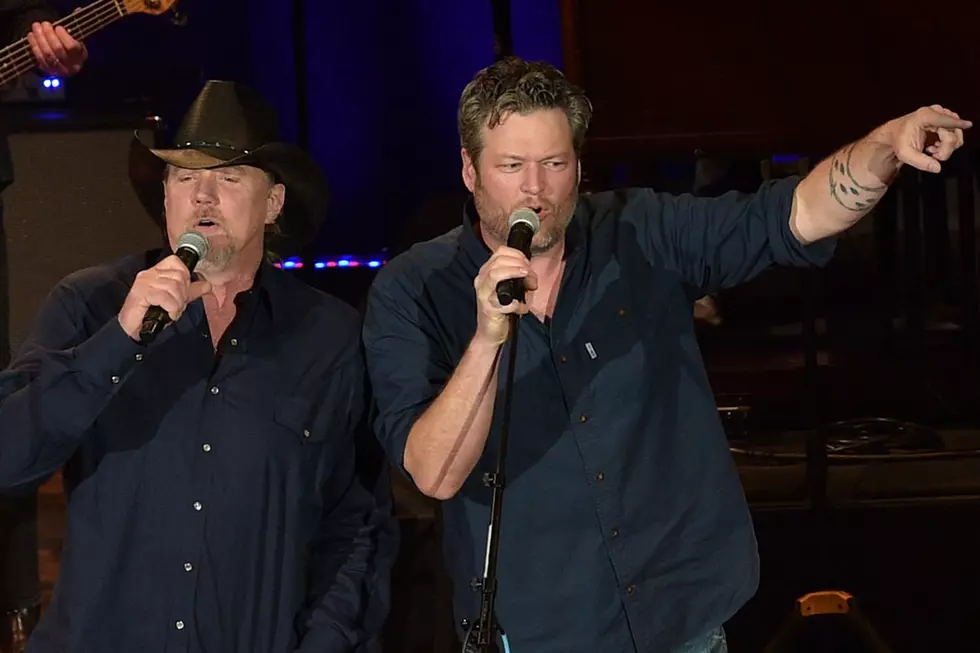 ‘The Voice': Blake Shelton and Trace Adkins Perform ‘Hell Right’