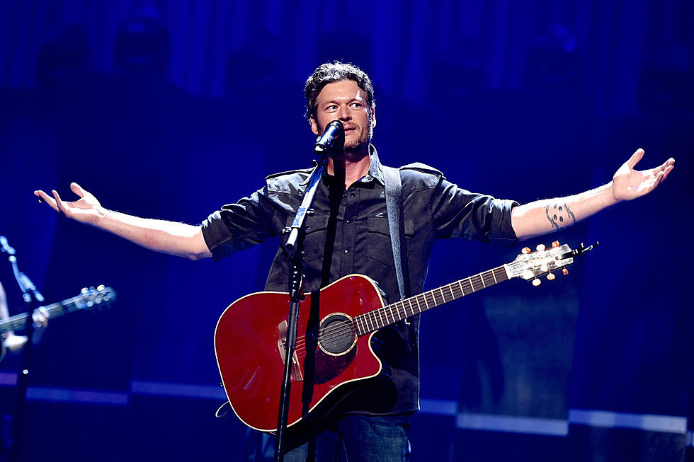 Blake Shelton Scores Seventh No. 1 Album With &#8216;Fully Loaded: God&#8217;s Country&#8217;