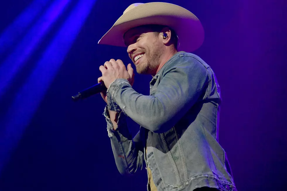 Dustin Lynch’s Family Has a Unique ‘National Lampoon’s Christmas Vacation’ Tradition