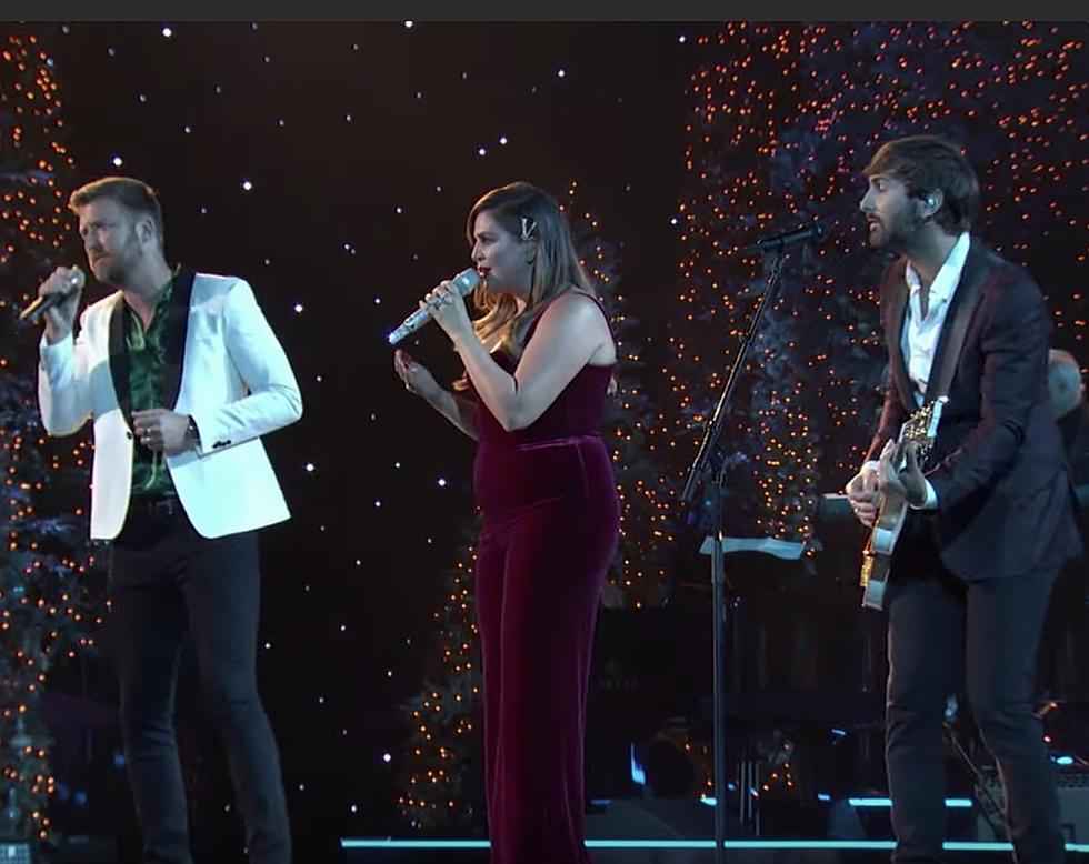 Lady Antebellum Charm With CMA &#8216;White Christmas&#8217; Performance [Watch]