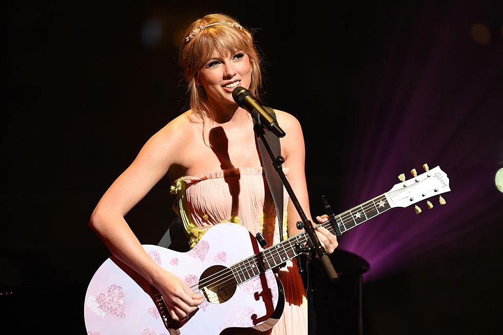 Taylor Swift Surprises Nurse Working Coronavirus Pandemic for Her Birthday