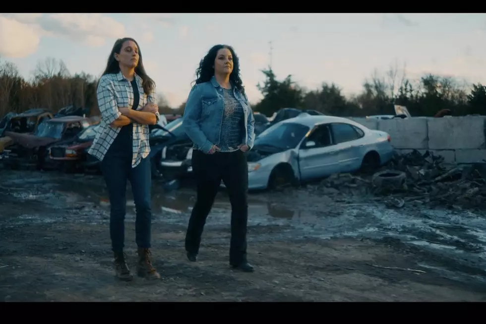 Ashley McBryde’s ‘Hang in There Girl’ Video Ends Revenge Trilogy