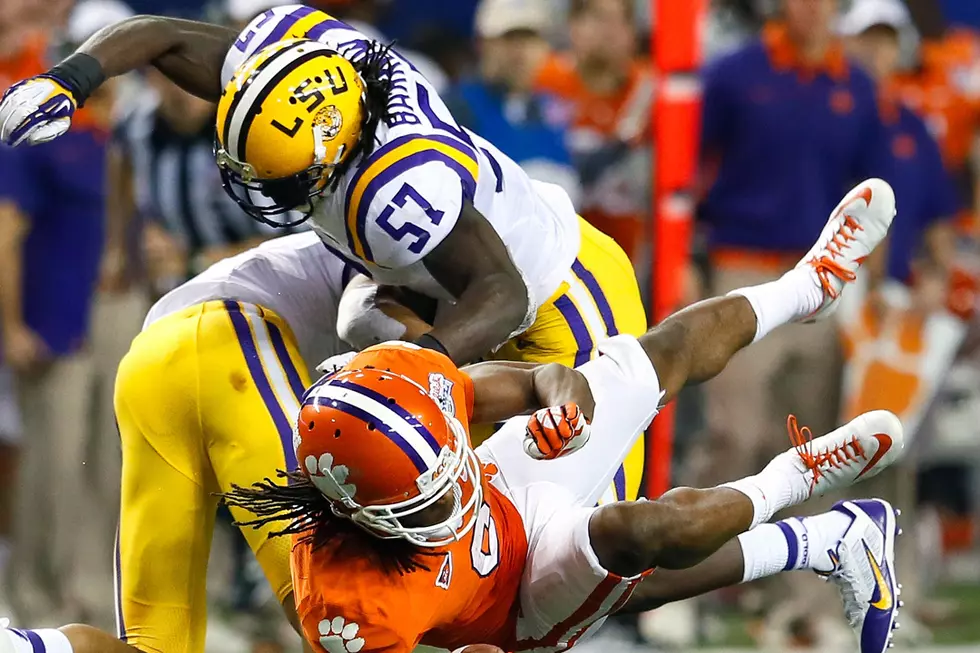 Poll: Are You Rooting For LSU or Clemson to Win the College Football National Championship?
