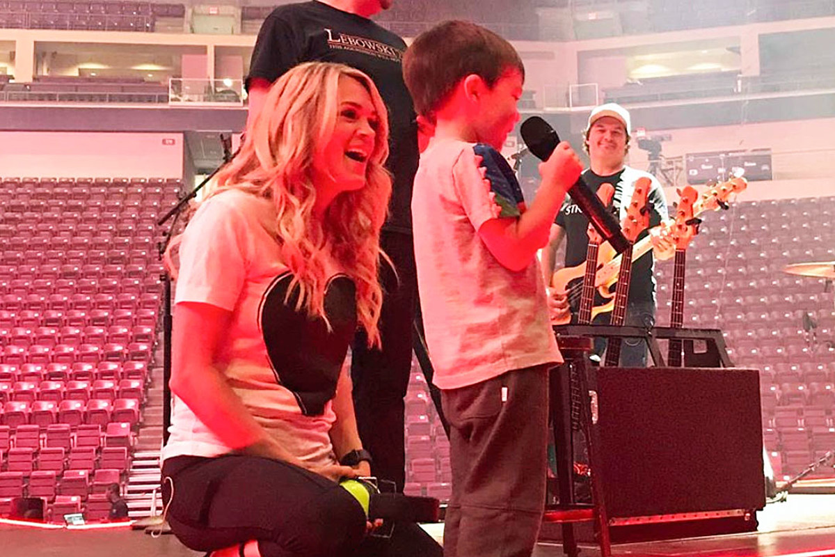 Carrie Underwood Is a Pro at Laundry, According to Her 4-Year-Old