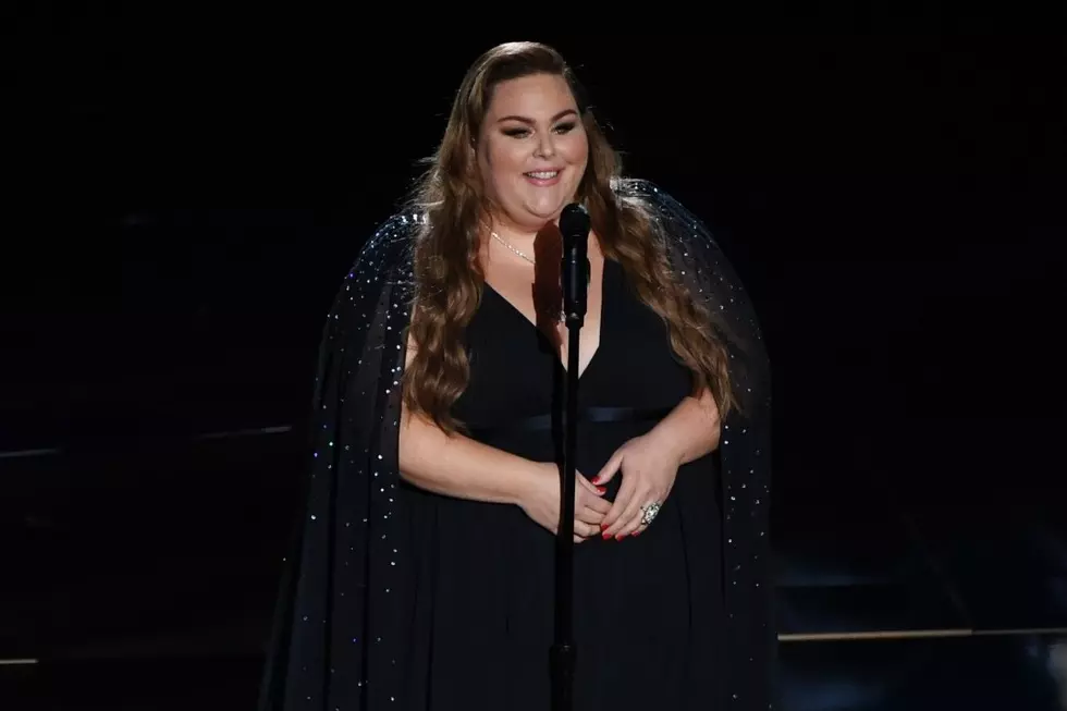 Chrissy Metz Honors Her Mother at the Oscars With Powerful ‘I’m Standing With You’ Performance [Watch]