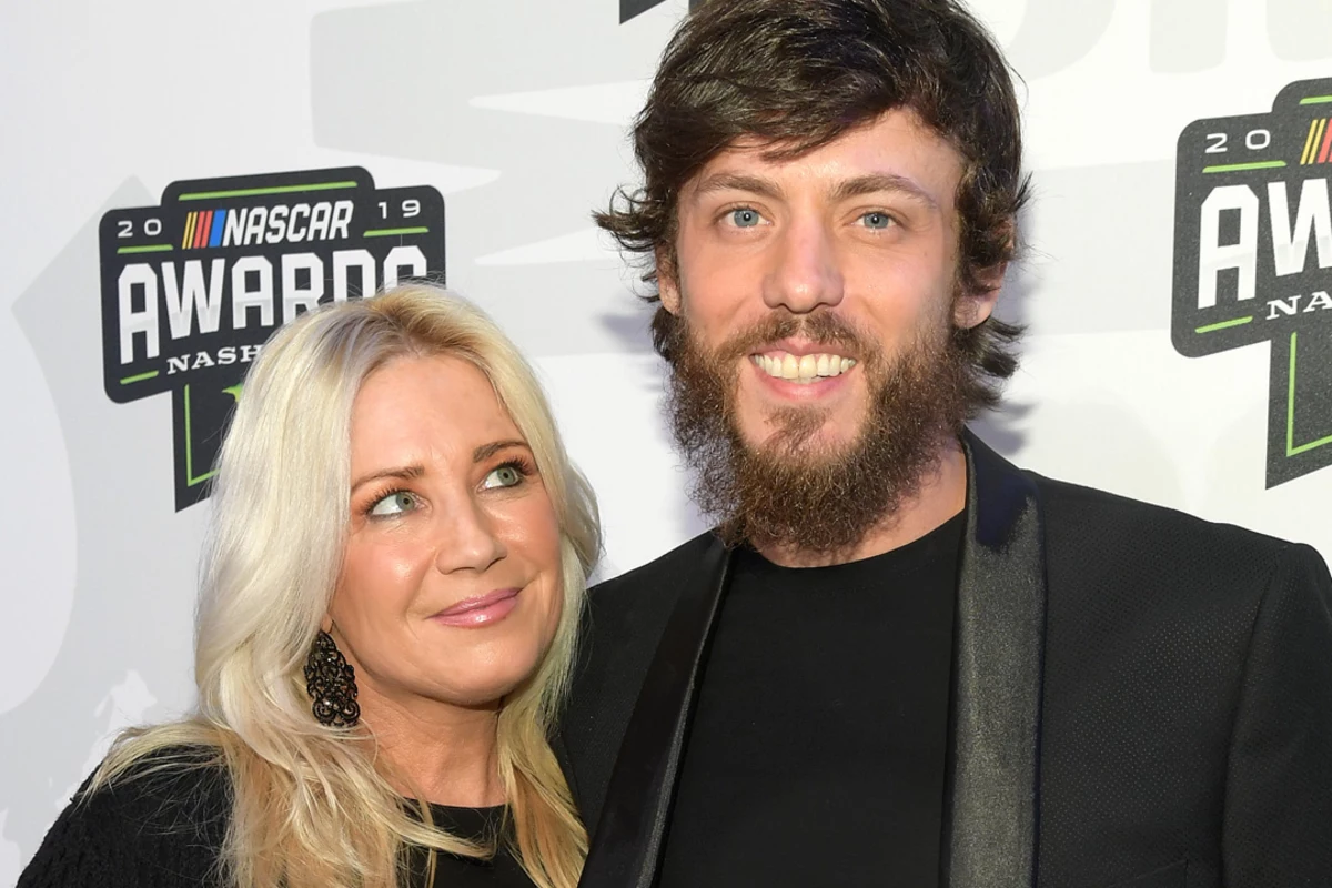 Listen Chris Janson Has Never Been More Comfortable Than Done Listen Chris Janson Has Never Been More Comfortable Than Done