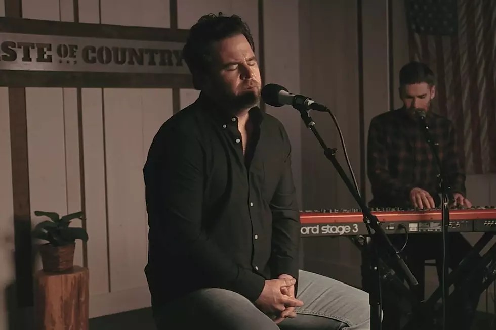 David Nail Is Helpless, Not Hopeless During Stirring ‘Forgiveness’ Performance [Watch]