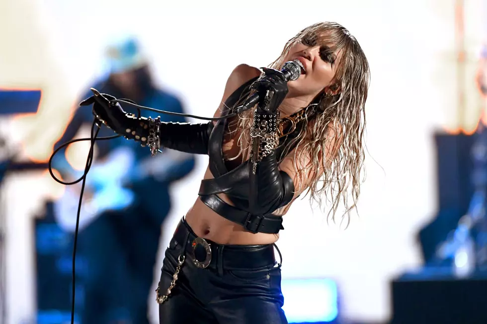 Miley Cyrus Cancels Australia Bushfire Benefit Concert Amid Coronavirus Warnings