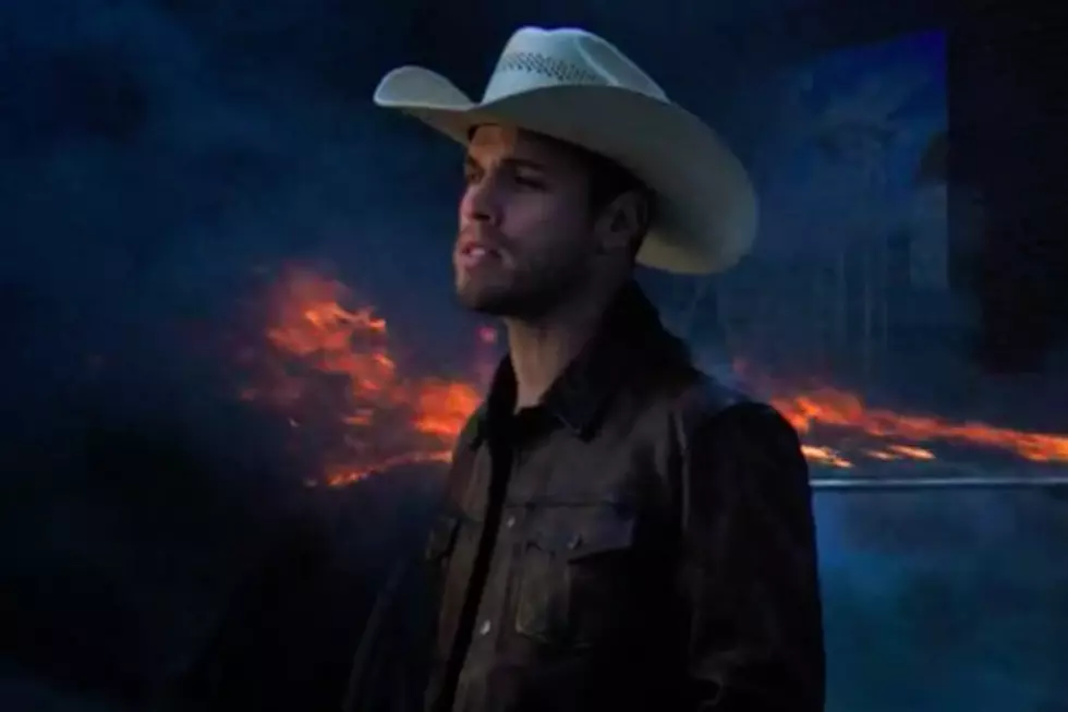 Dustin Lynch Attempts to Burn the Town Down in ‘Momma’s House’ Video