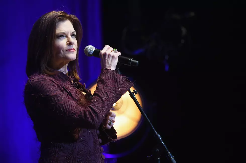 Rosanne Cash Snaps Back at Band That Used Johnny Cash’s Image for Anti-Vaccine Mandate Message