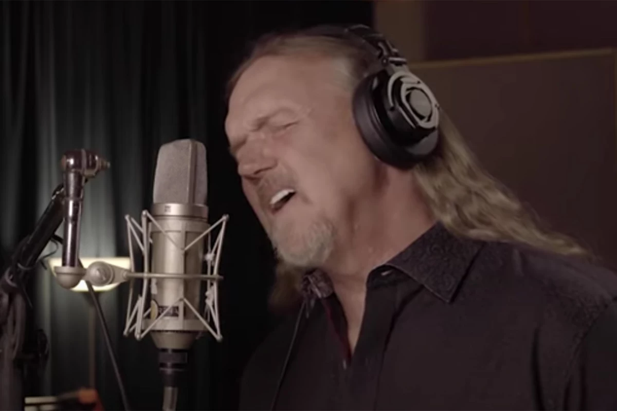 That's What Mamas Do Trace Adkins Lyrics WATCH: Trace Adkins Re-writes 'Tough People Do' for 2020