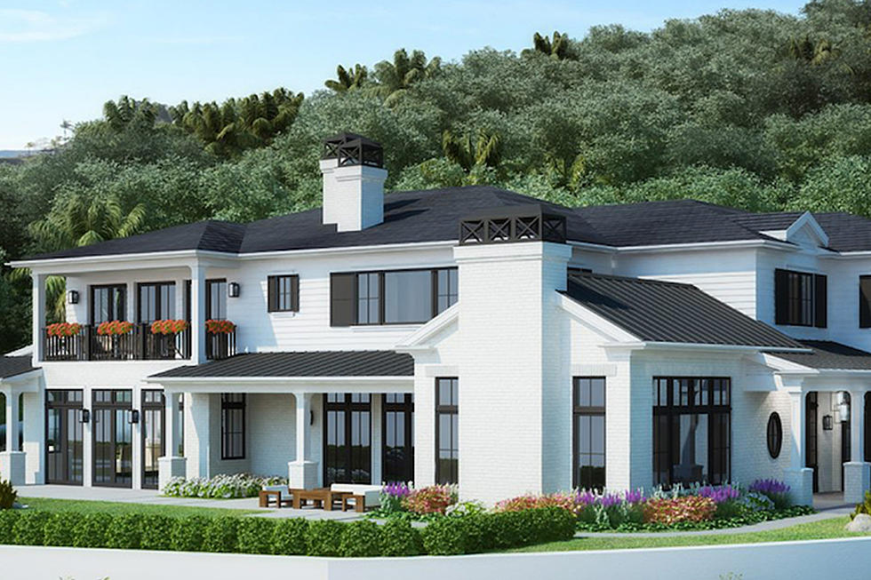 Report: Blake Shelton + Gwen Stefani Buy Massive $13 Million California Mansion [PICTURES]