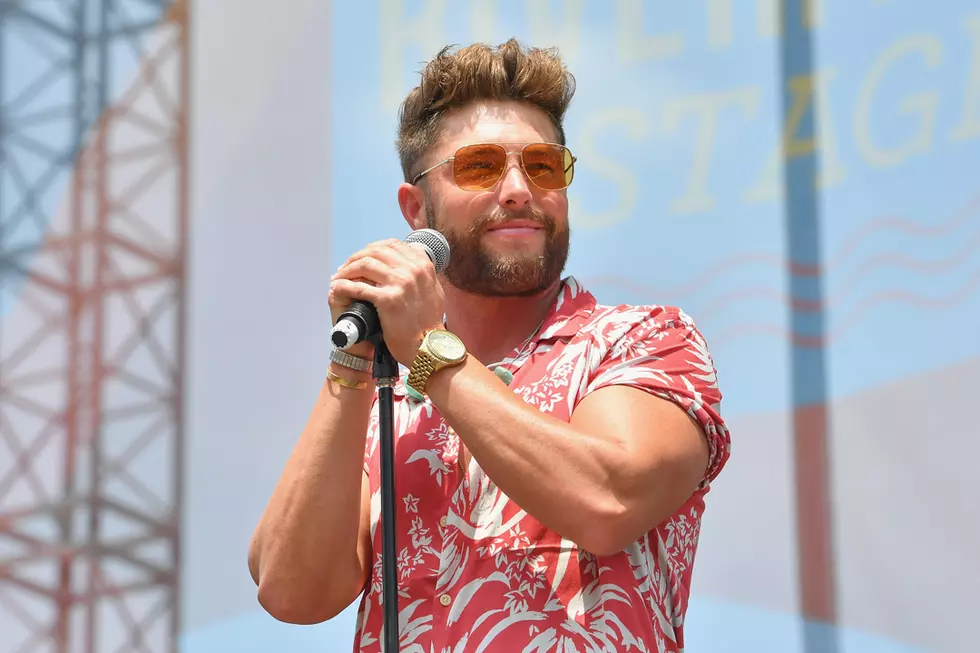 OMG! Chris Lane Shaved His Beard for Charity + He&#8217;s Unrecognizable [Watch]