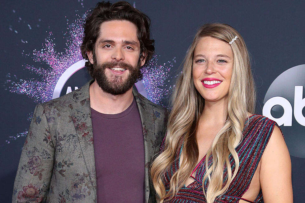 Kelly Clarkson Moved to Tears Over Thomas Rhett, Wife Lauren’s Adoption Story [Watch]
