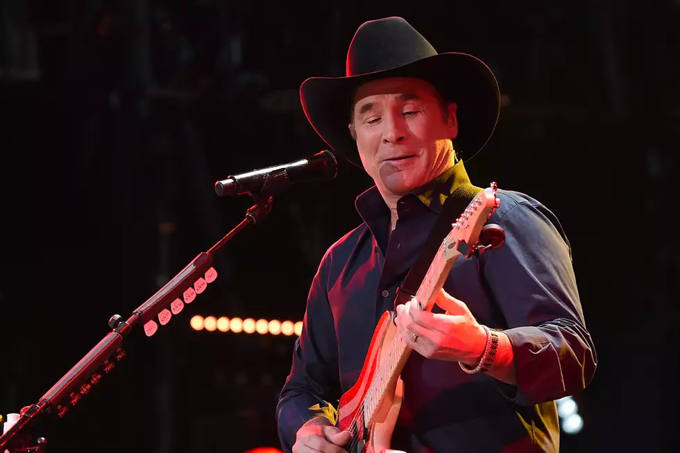 Clint Black Recalls the Competition Between the Class of ’89 [Watch]