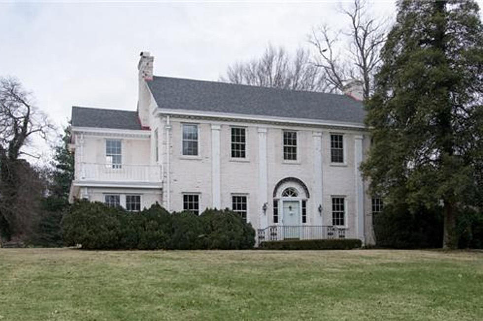 Reese Witherspoon’s Historic Nashville Mansion Is Spectacular [Pictures]