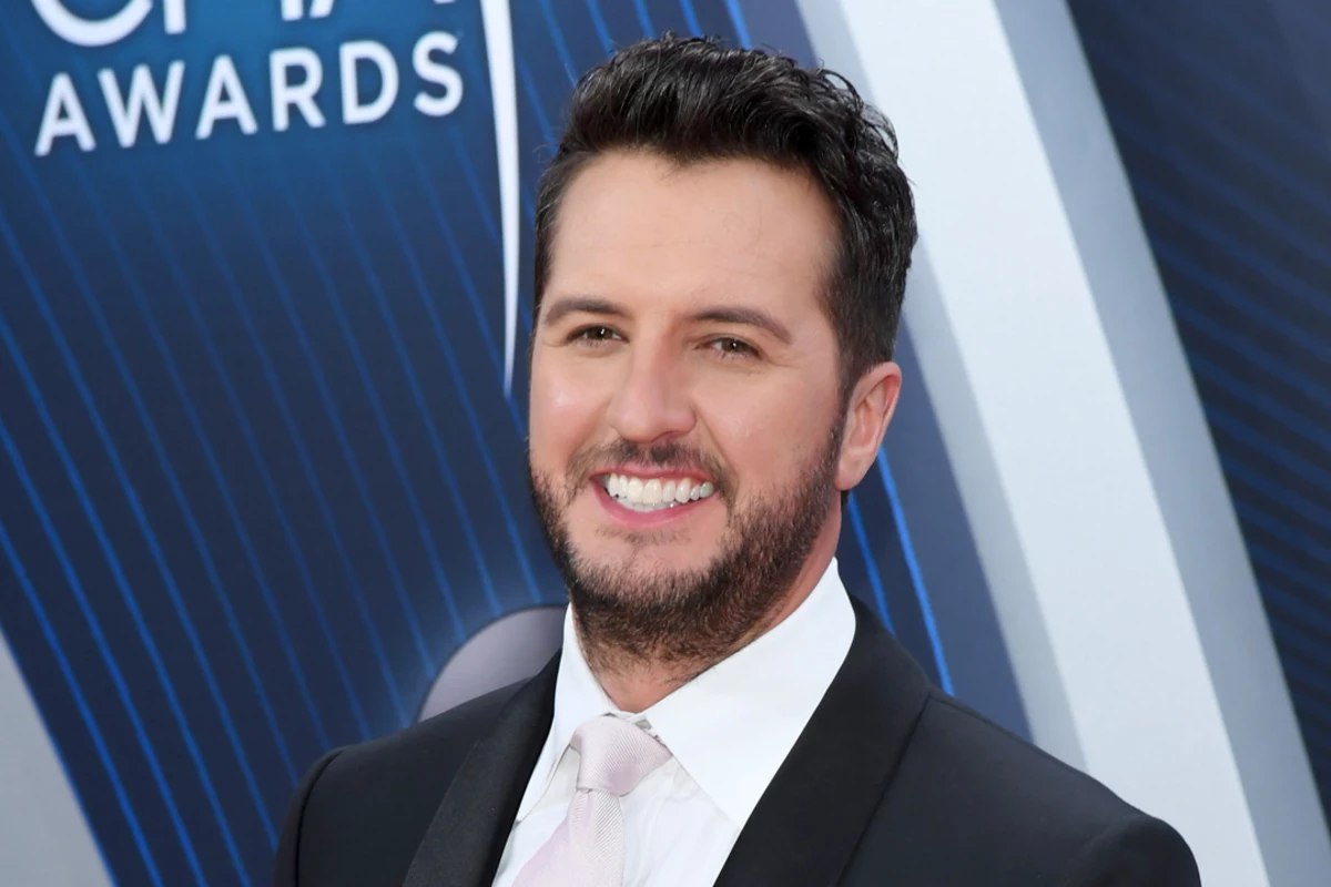 Luke Bryan on Carrie Underwood's Snubs for CMA's Entertainer of the Year