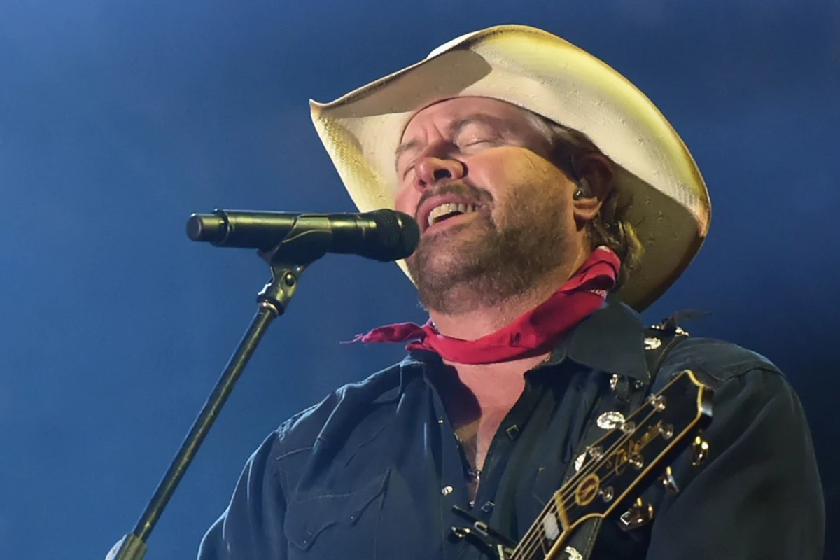 Toby Keith Declares He's 'Ready' For A Touring Comeback Amid Stomach Cancer  Battle - Country Now