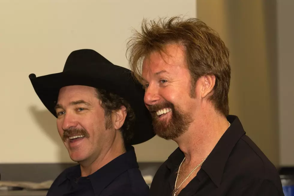 Country Music Memories: Brooks & Dunn Release Their Debut Album