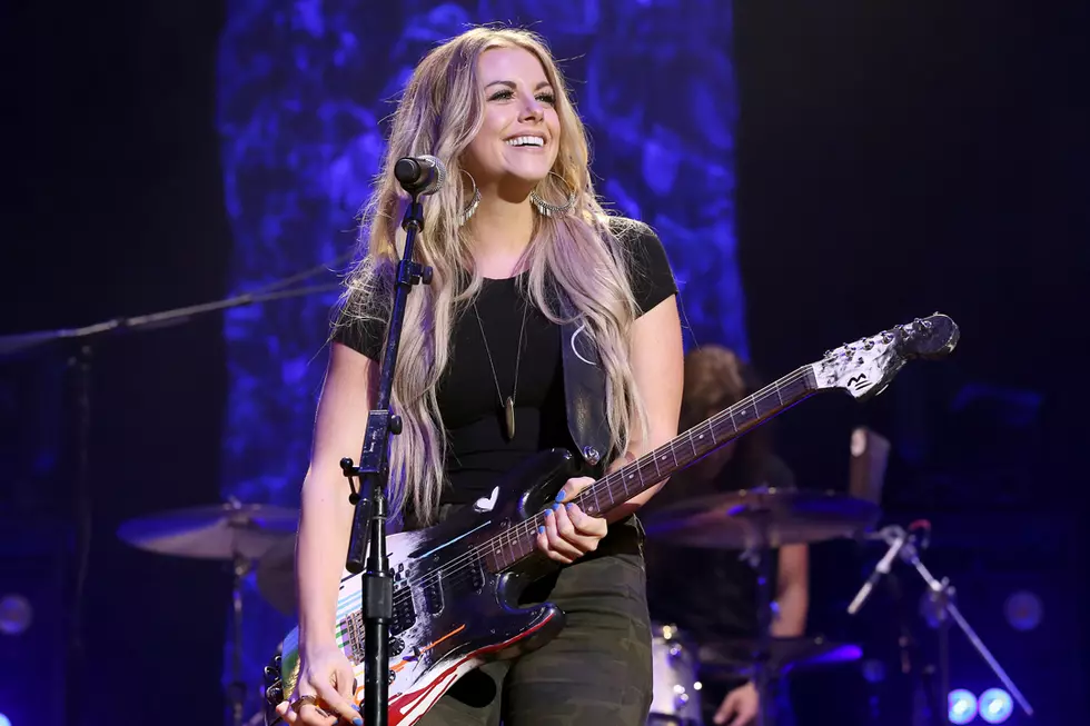 Lindsay Ell, Country Stars Are Counting Christmas Blessings 