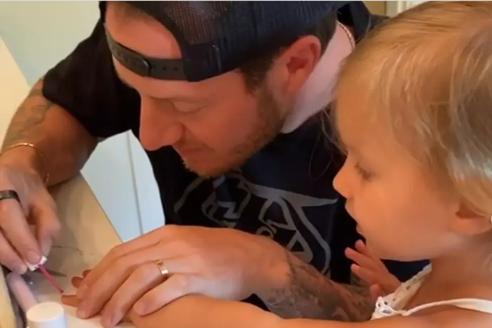Florida Georgia Line&#8217;s Tyler Hubbard Painting His Daughter&#8217;s Nails Is Adorable [Watch]