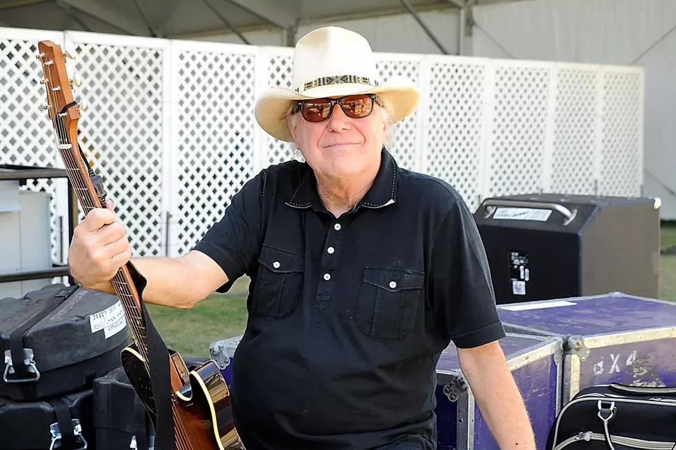 Jerry Jeff Walker Dies: Country Artists + More Remember ‘One of the Great Lone Star Bad Asses’