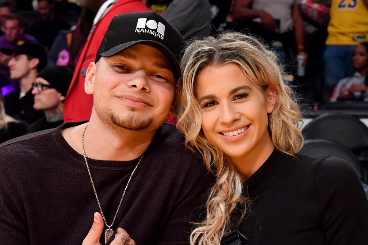 PICS Cutest Pics of Kane Brown + His Wife for Their Anniversary