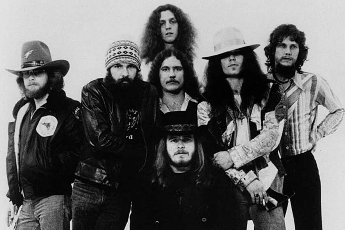 Remember the Plane Crash That Nearly Destroyed Lynyrd Skynyrd?