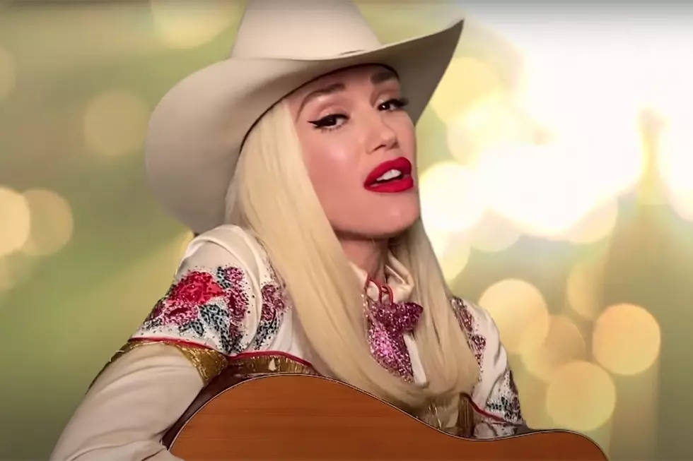 Gwen Stefani ‘Goes Country’ Remaking Her Greatest Hits on ‘The Tonight Show With Jimmy Fallon’