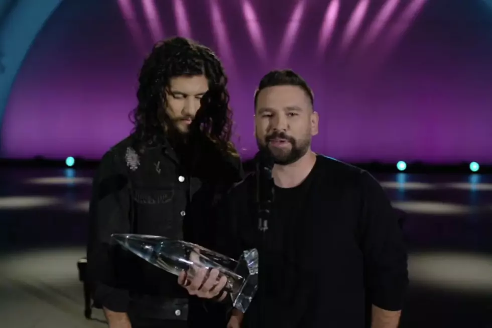 Dan + Shay Bring Home Vocal Duo of the Year at the 2020 CMA Awards