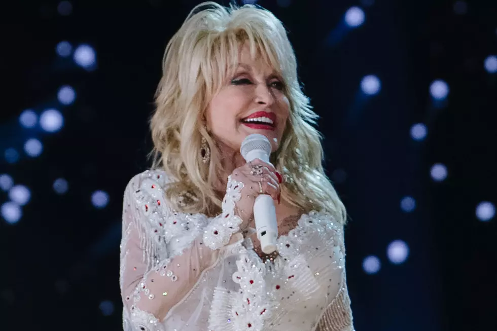 Dolly Parton Will Keep Spreading Christmas Cheer With &#8216;A Holly Dolly Christmas&#8217; CBS Special