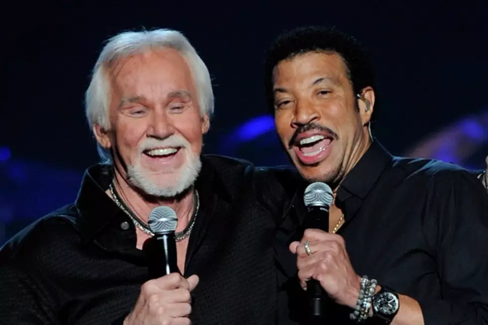 Kenny Rogers Once Helicoptered Lionel Richie in for a July 4 BBQ