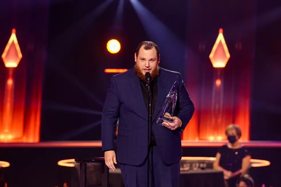Luke Combs Snags First CMA Album of the Year Award for &#8216;What You See Is What You Get&#8217;