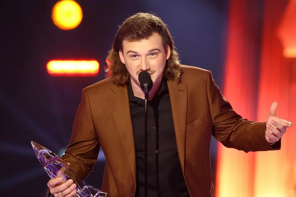Morgan Wallen Takes Home New Artist of the Year at the 2020 CMA Awards