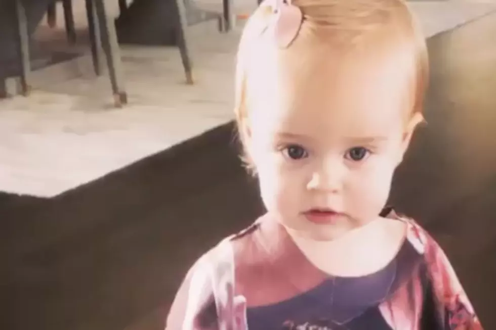 Brett Young’s Daughter Presley Just Can’t Get Enough of Her ‘Dada Dress&#8217; [Watch]