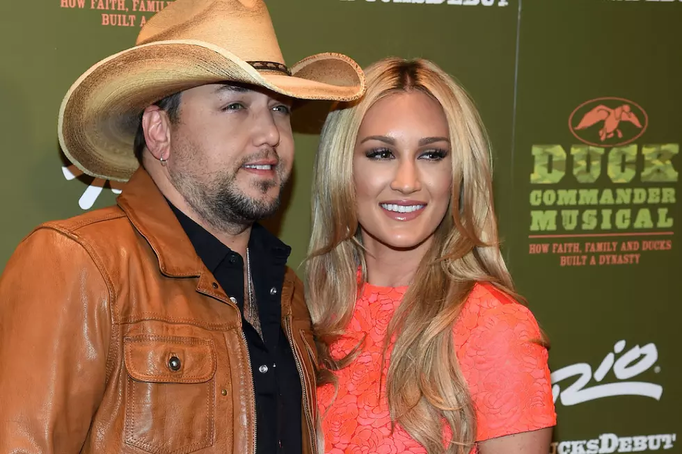 Jason Aldean and Wife Brittany Get Their Beach on for New Year&#8217;s Eve [Watch]