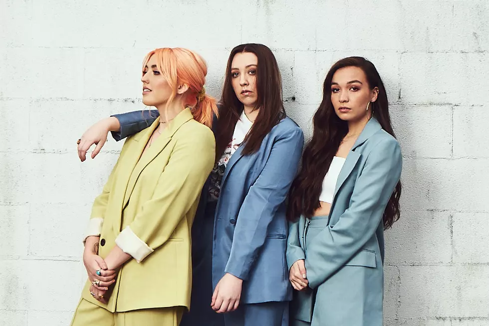 &#8216;F2020&#8242; Viral Upstarts Avenue Beat Drop Catchy, Empowering New Song &#8216;Woman&#8217; [LISTEN]