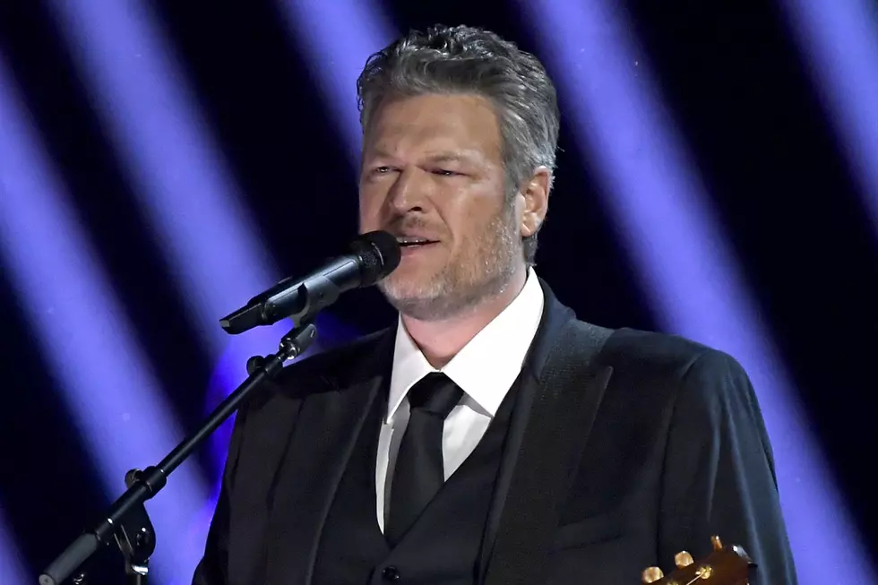 Blake Shelton&#8217;s &#8216;Bible Verses&#8217; Admits His Faults of Faith [Listen]